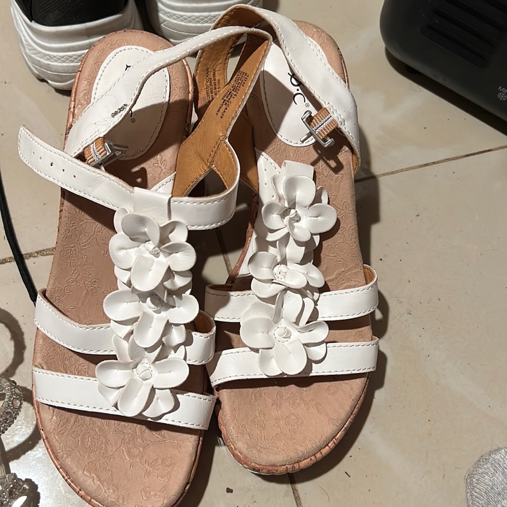 Flower wedges